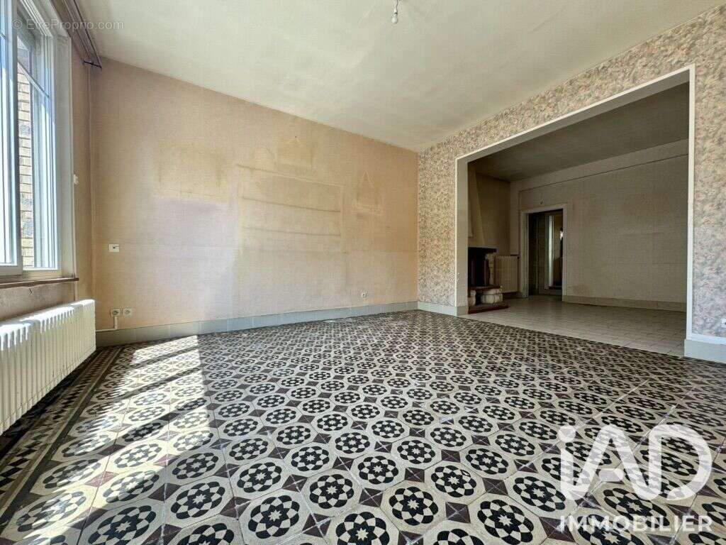 Maison 270 m² à Monthois  - photo 3