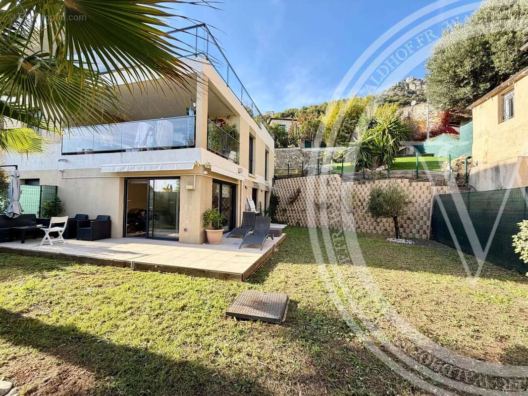 Appartement à BEAUSOLEIL