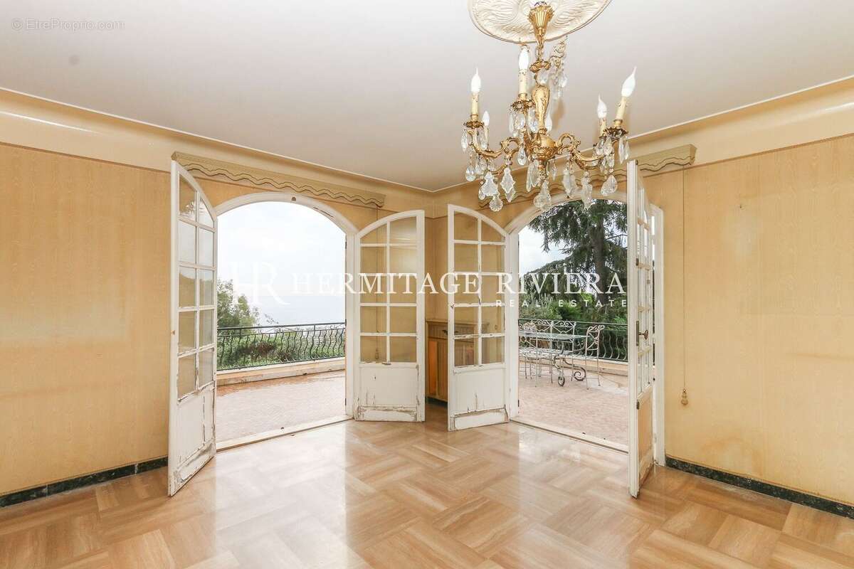 Maison à ROQUEBRUNE-CAP-MARTIN