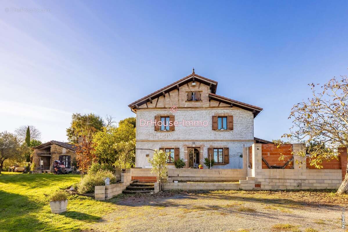 Maison 260 m² à Puybegon  - photo 10