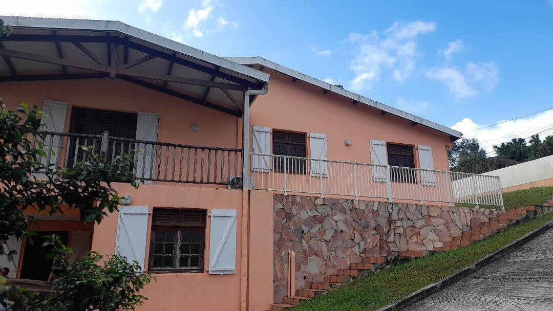 Photo 1 - Maison à FORT-DE-FRANCE