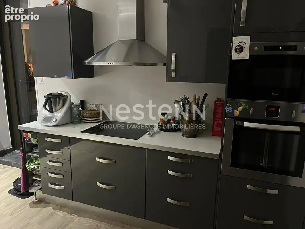 Maison de ville avec magasin centre ville USSEL - photo 2
