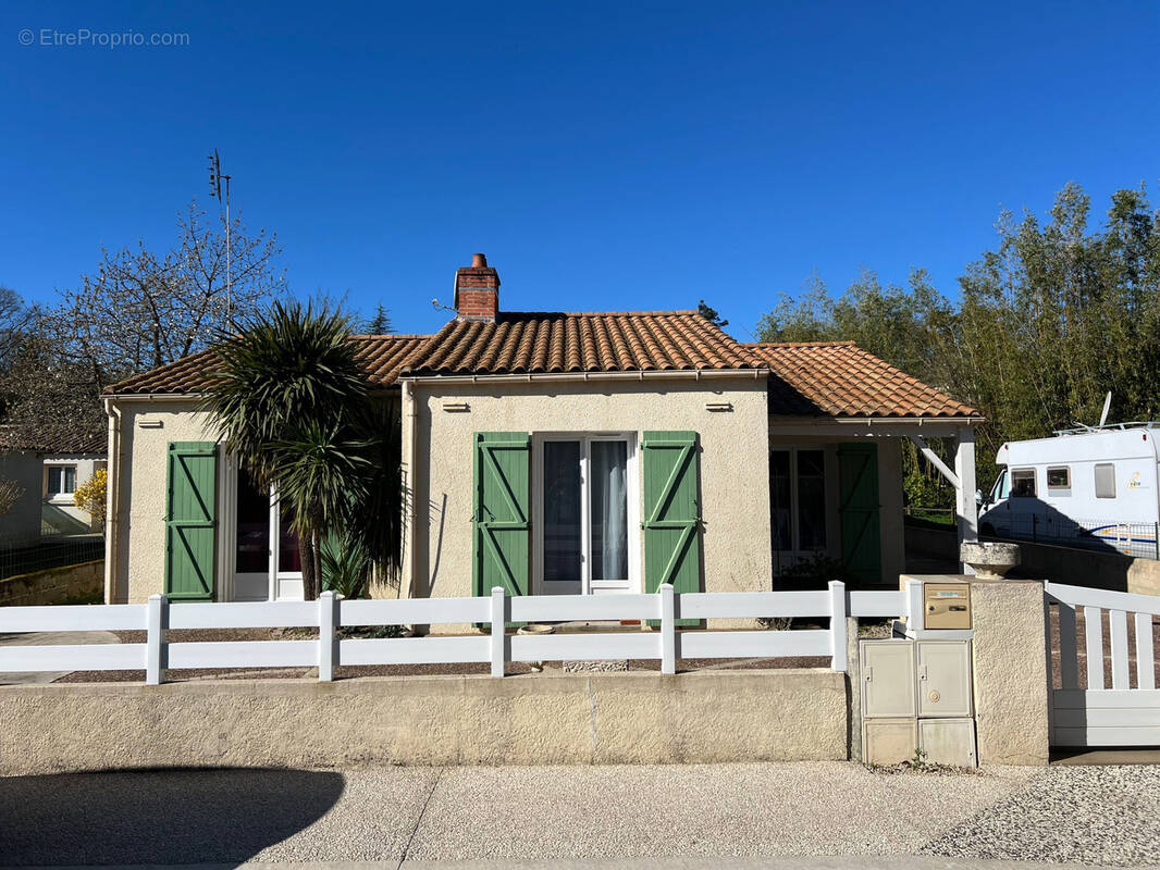 Maison à FONTENAY-LE-COMTE