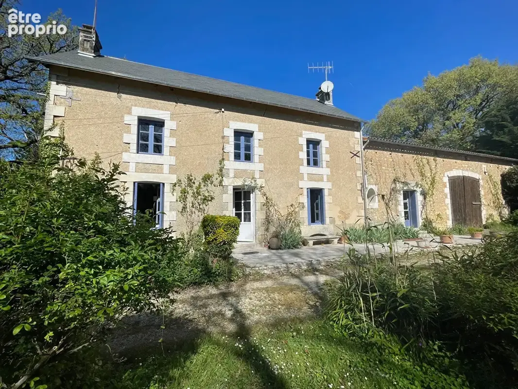 Pouillé - Maison Poitevine 6 pièce(s) 189 m2 - photo 2