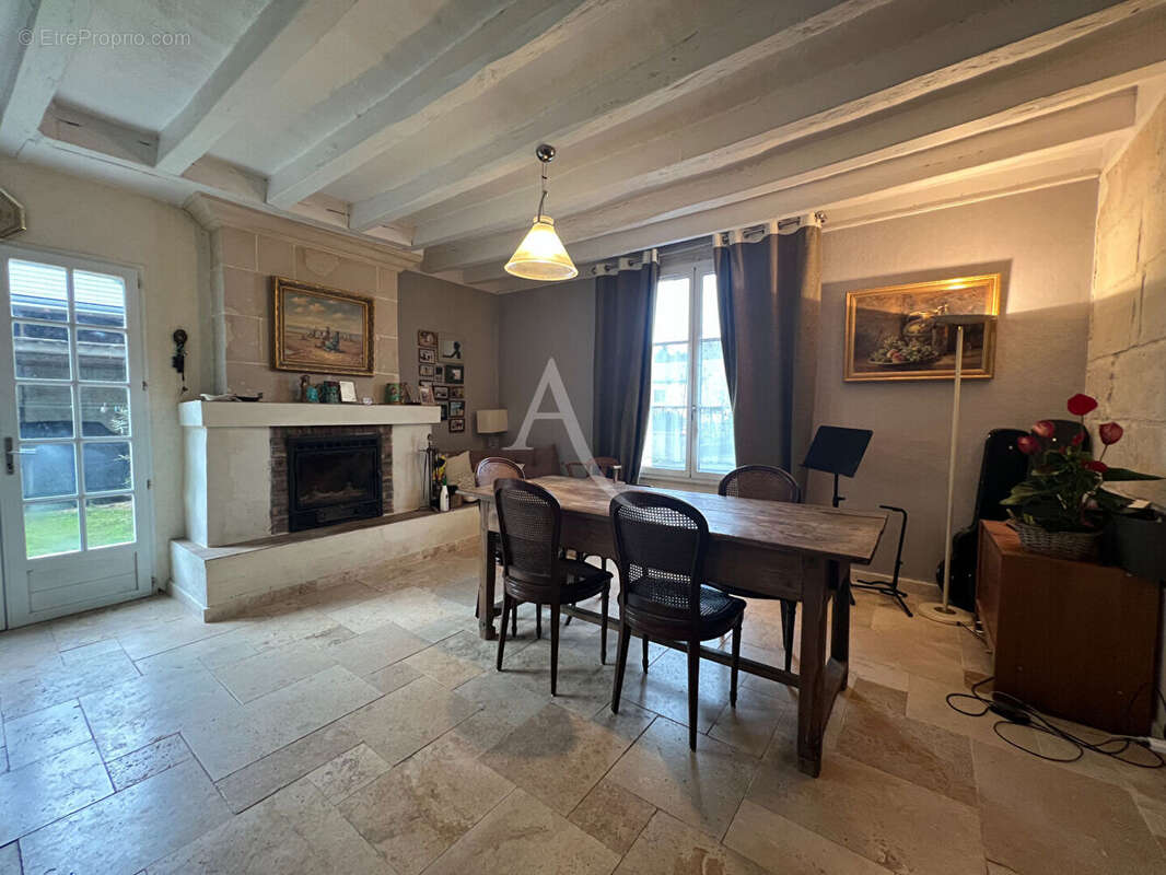 Maison à MONTRICHARD