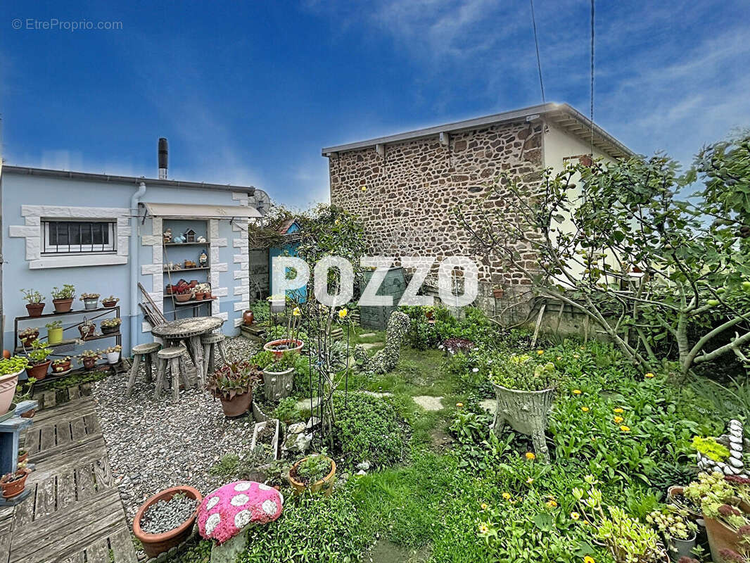 Appartement à SAINT-PAIR-SUR-MER