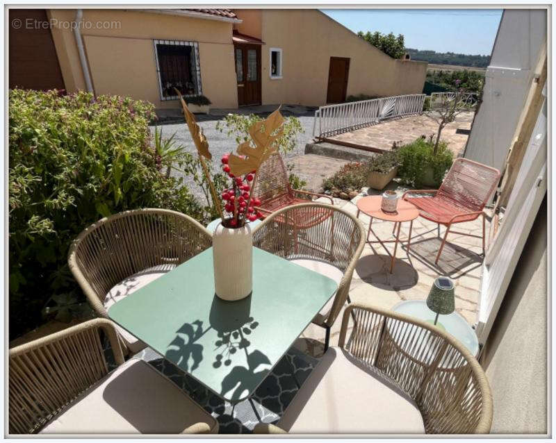 Maison à OUVEILLAN