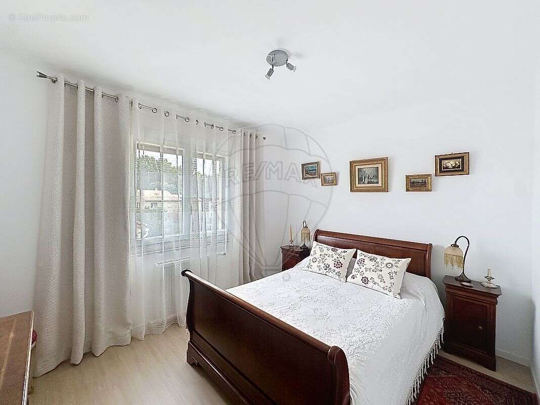 Maison à BAGNOLS-SUR-CEZE