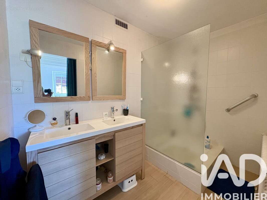Maison 135 m² à Bourg-Charente  - photo 7