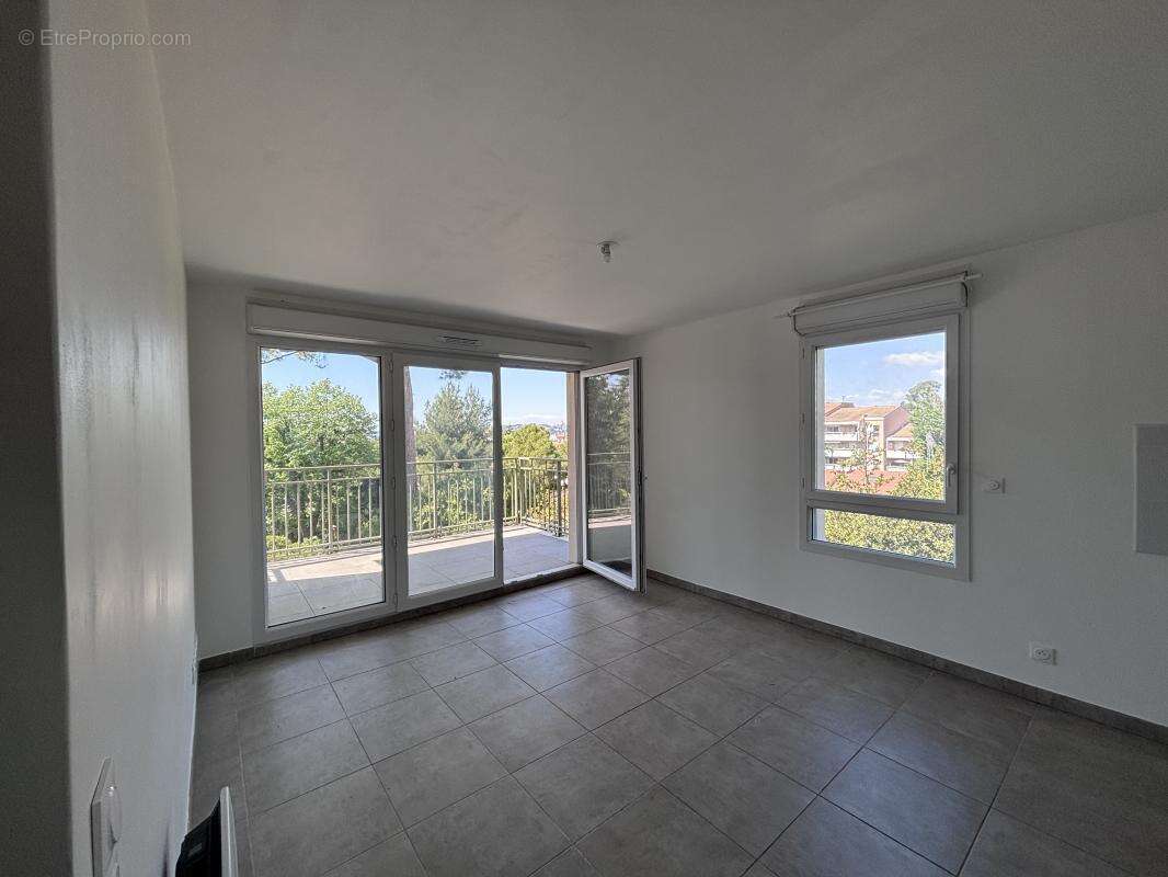Appartement à MARSEILLE-9E