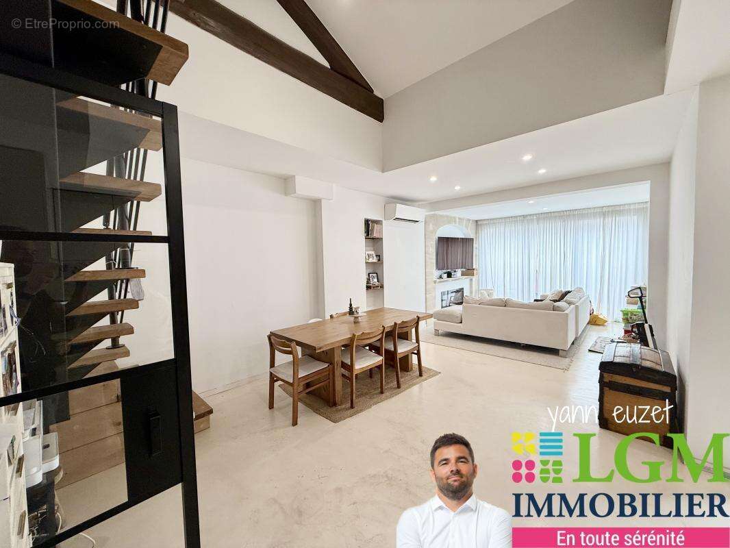 Appartement à LUNEL