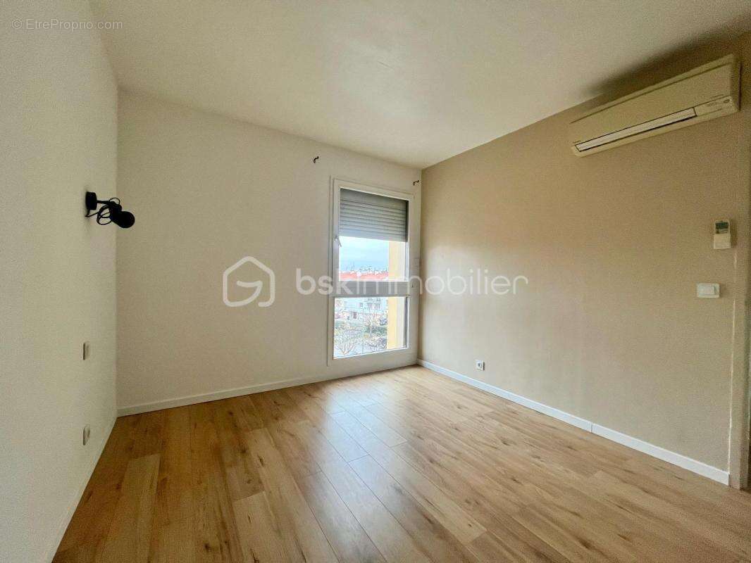 Appartement T3 lumineux - climatisé - 2 loggias  – Garage & cave – Perpignan - photo 2