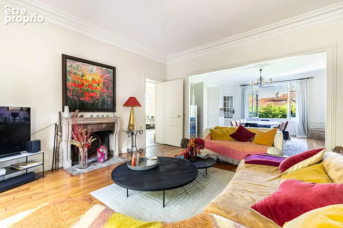 Maison 7 pièces sur un terrain de 422 m² - photo 2