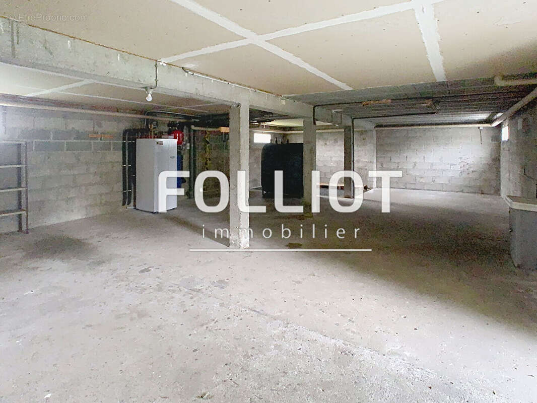 Maison à LE MESNIL-ROUXELIN