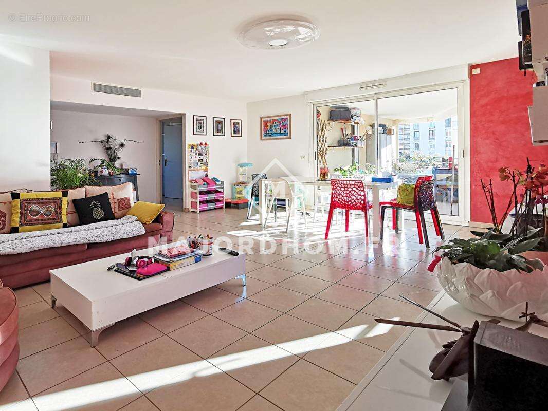 Appartement à MARSEILLE-7E