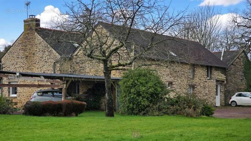 Maison à PLELAN-LE-GRAND