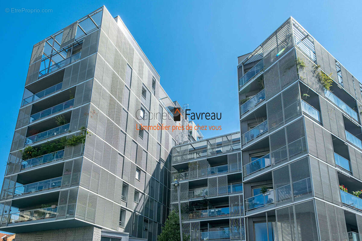 Appartement à PARIS-14E