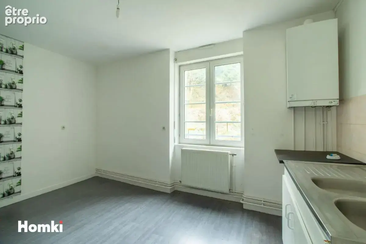 Appartement T5 de 77 m² à La Séauve-sur-Semène 43140 - photo 9