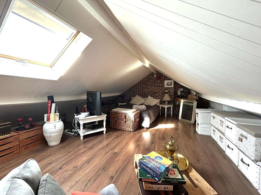 Appartement à L'HAY-LES-ROSES