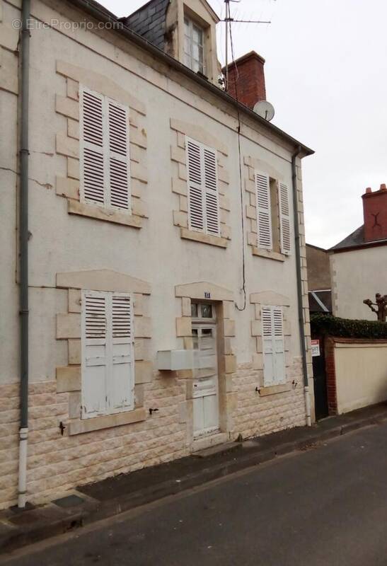 Photo 1 - Maison à REUILLY