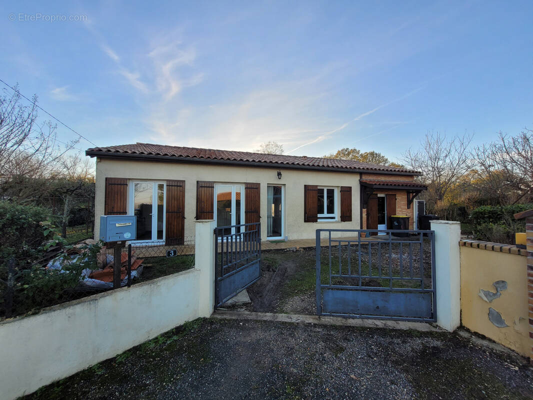 Maison à COCUMONT