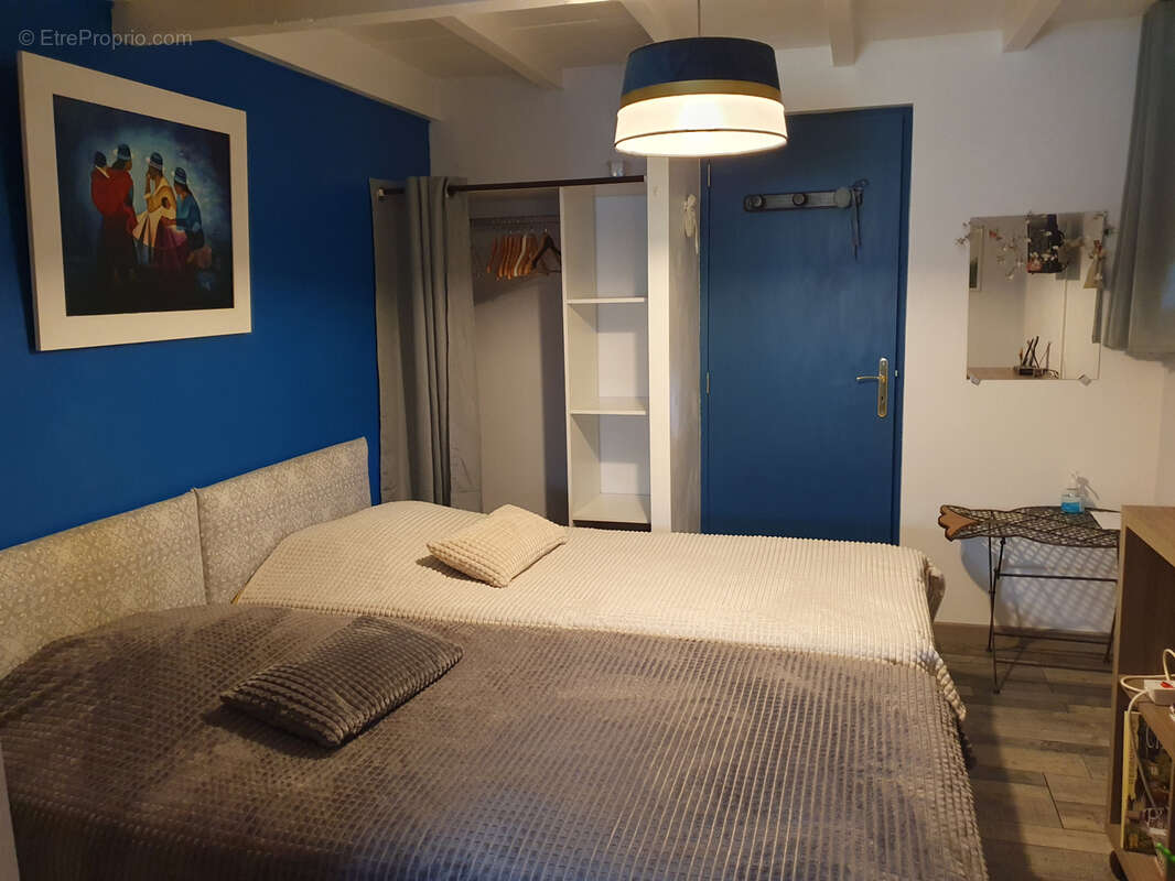 Maison à SAINT-GEORGES-DES-COTEAUX