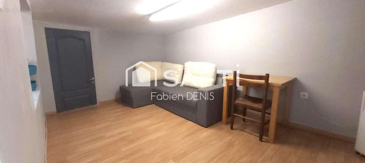 Photo 5 - Commerce à TAVERS