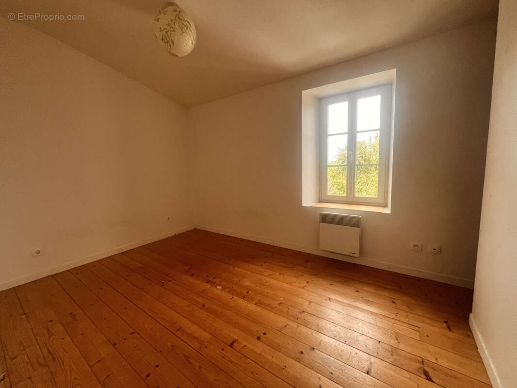 Maison à SAINTE-SOULLE