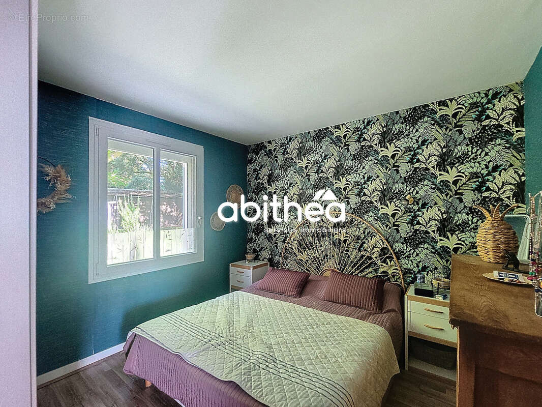 Maison à BOUTENAC-TOUVENT