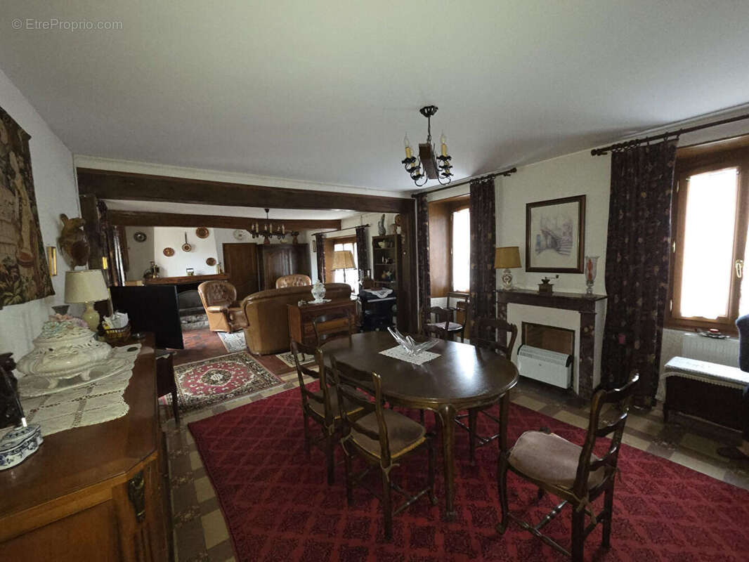 Maison à NOGENT-LE-PHAYE