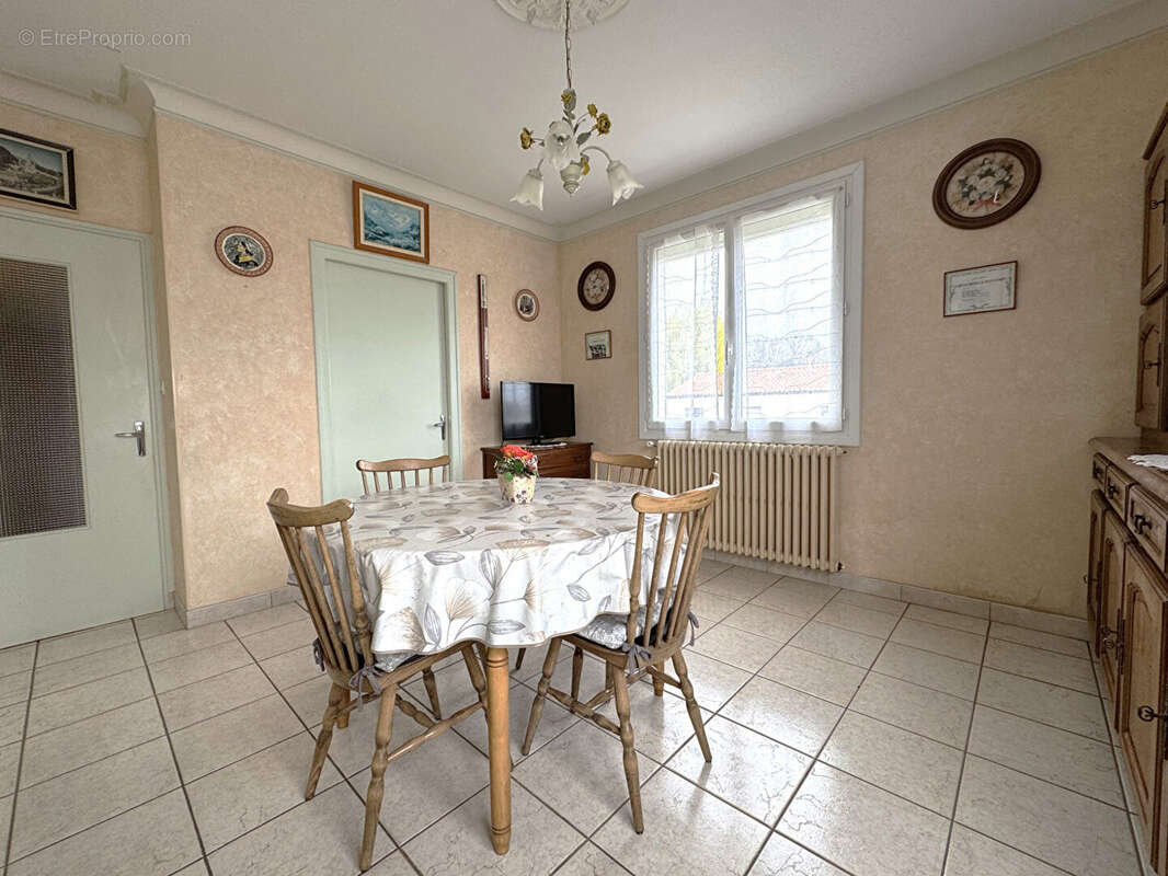 Maison à AIZENAY