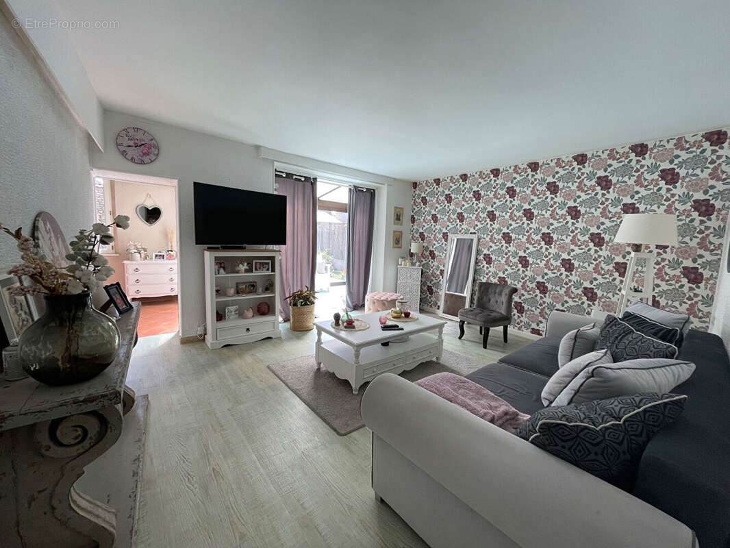 Maison à PUSSAY