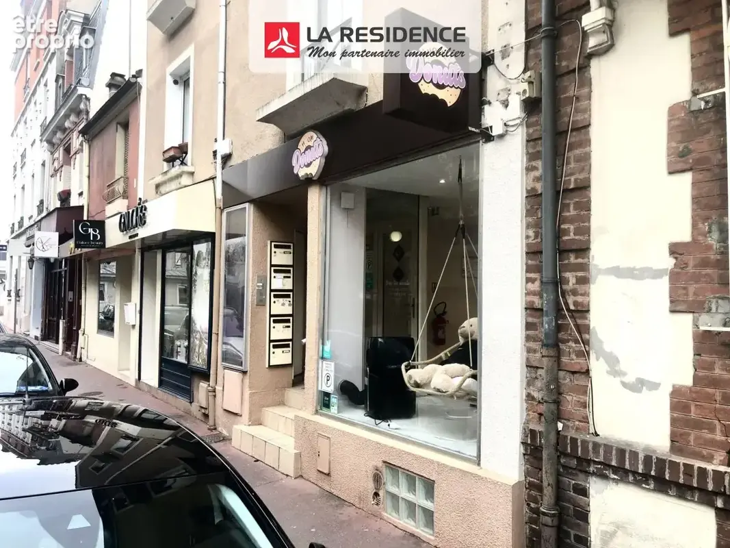 Photo Commerce à Enghien-Les-Bains au prix de 185 000€