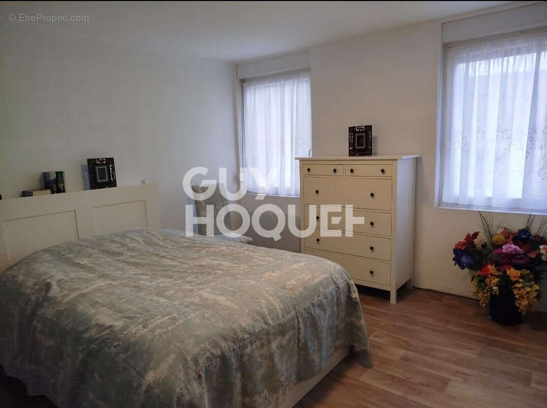 Maison à SAINT-AMAND-LES-EAUX