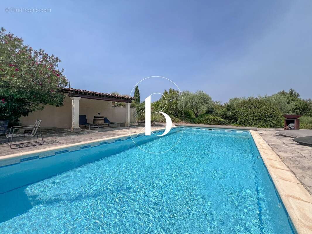 Maison 180 m² à Sabran  - photo 9