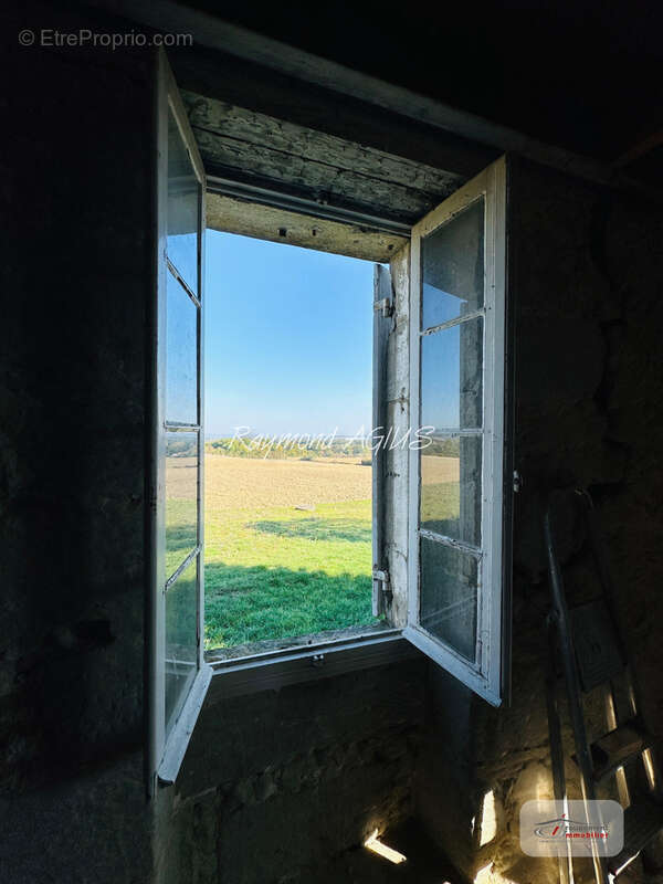 Charmant maison en pierre de 3 chambres avec une vue imprenable - photo 11