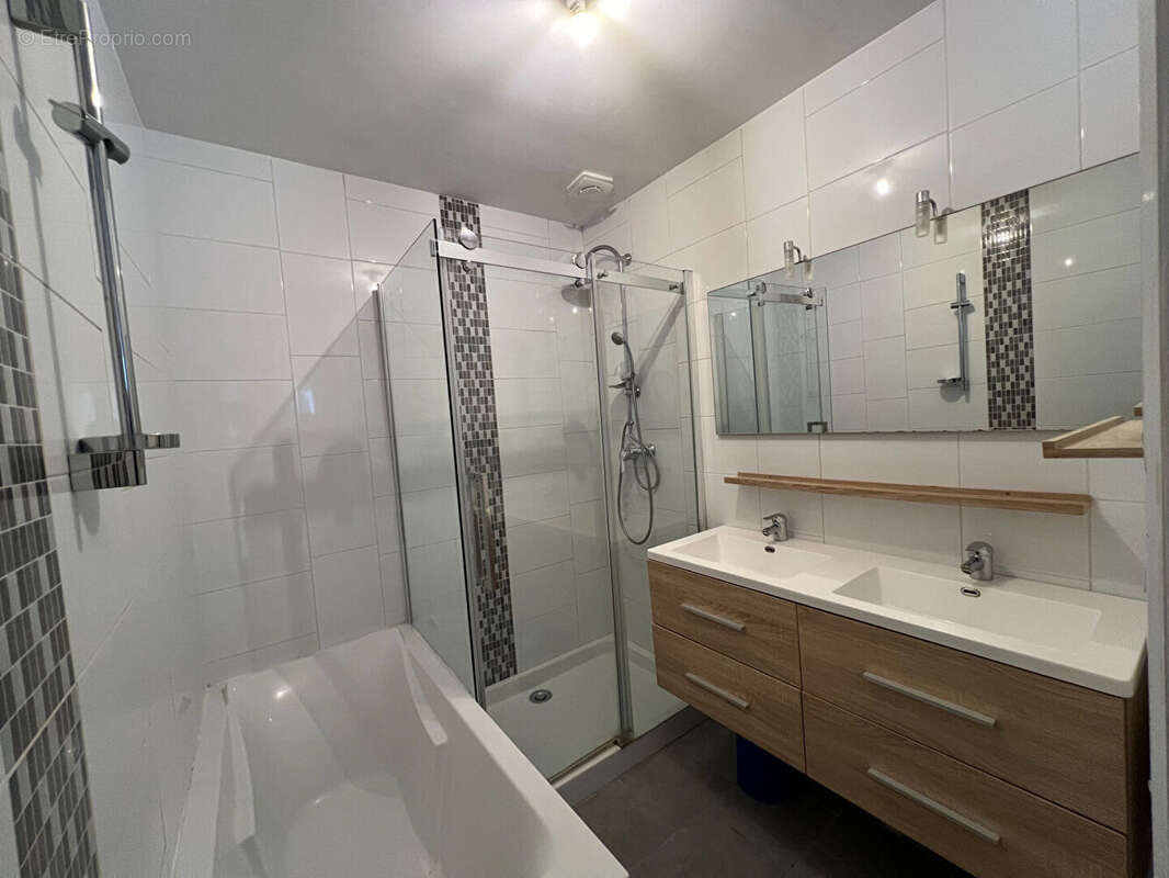 Maison à POIGNY-LA-FORET