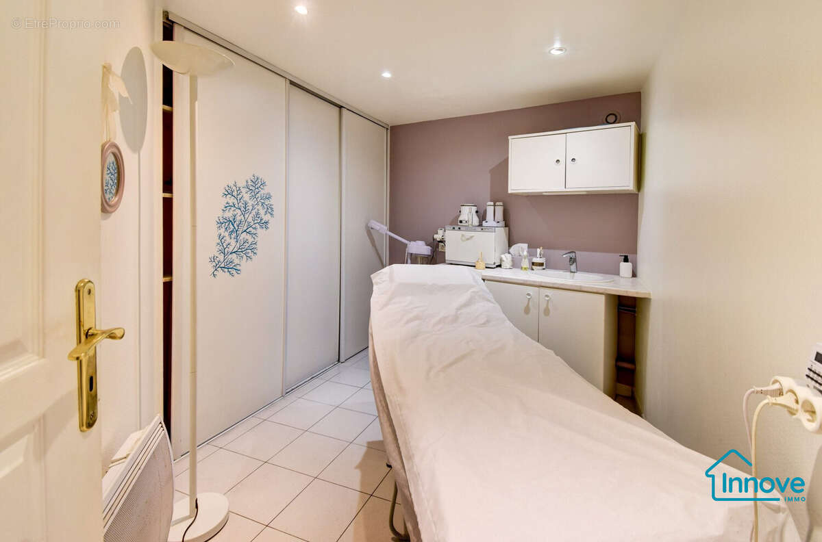 Autre à RAMBOUILLET