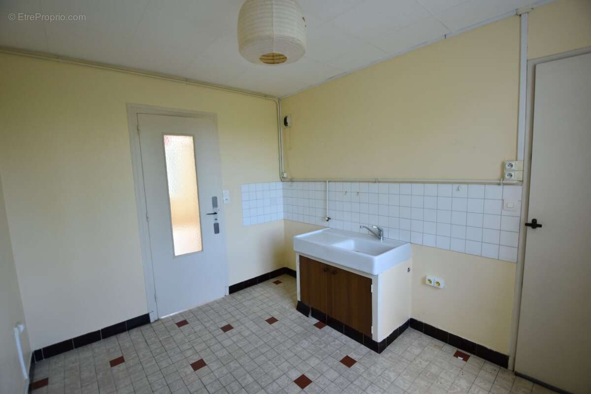 Appartement à vendre 3 pièces DIGOIN (71) - photo 2