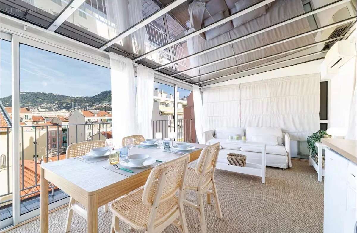 Appartement à NICE