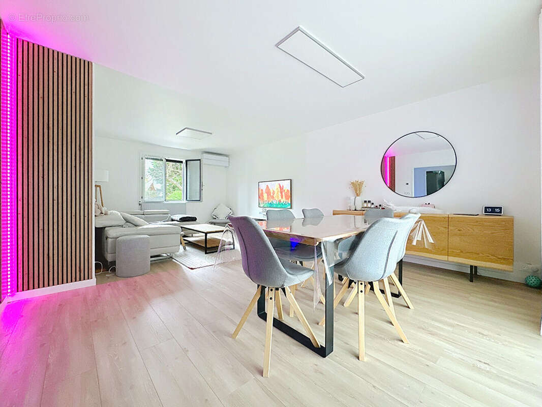 Maison à MAINVILLIERS