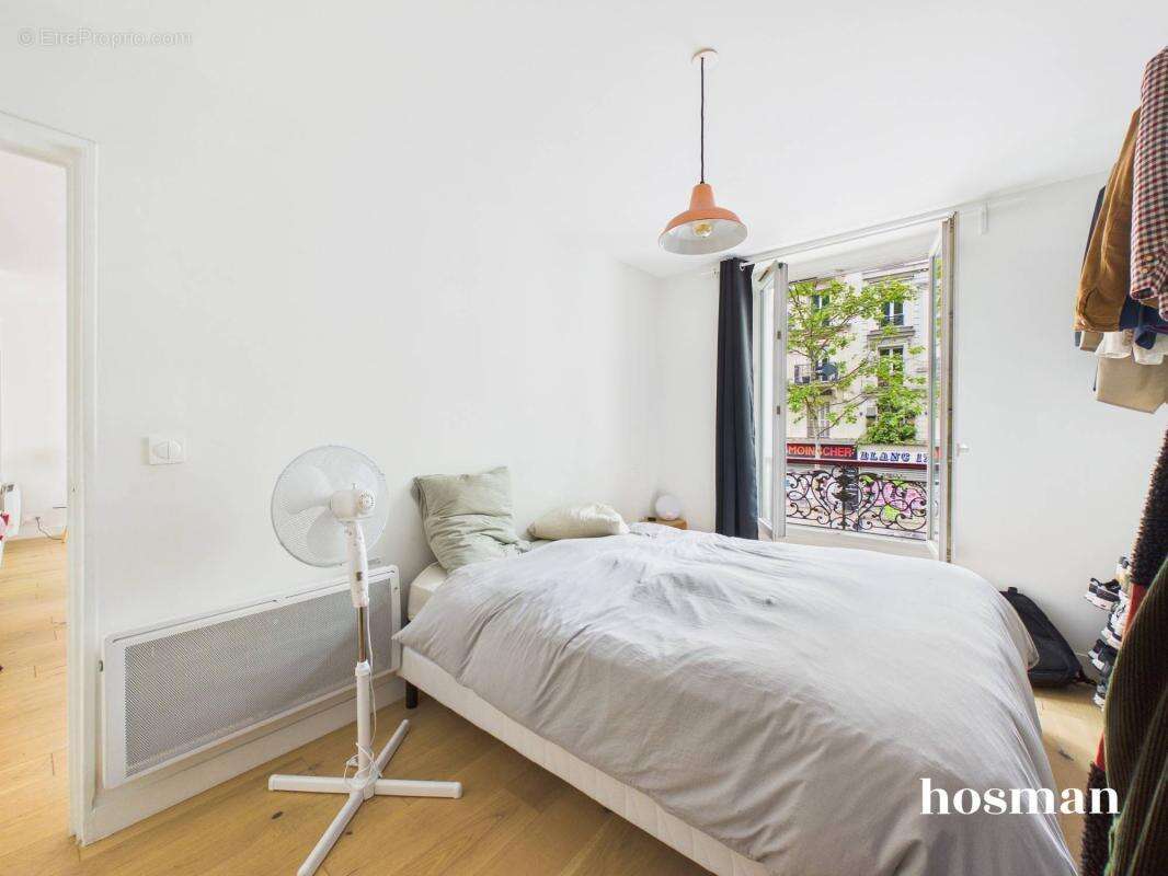Appartement à PARIS-17E