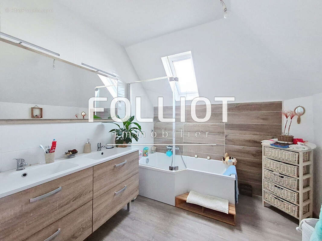 Maison contemporaine - Front de mer DONVILLE LES BAINS - photo 12
