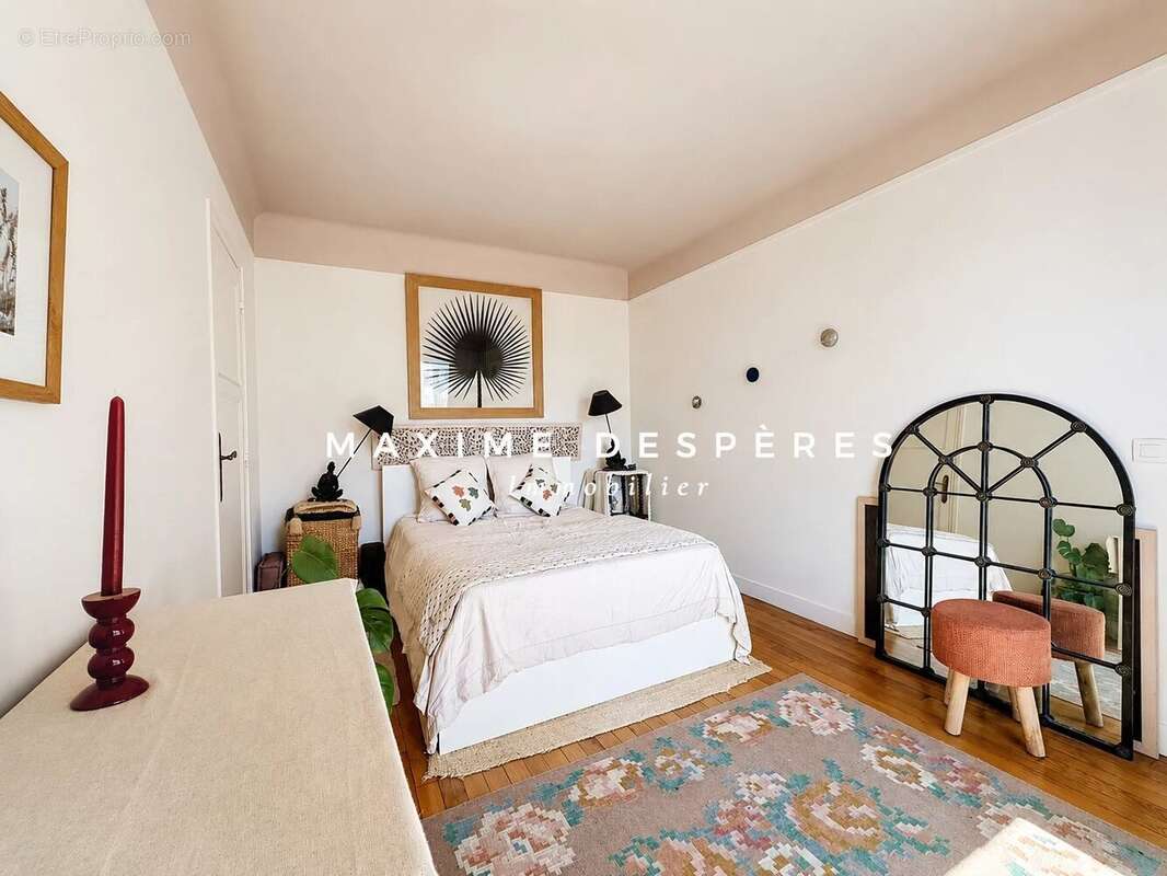 Appartement à NEUILLY-SUR-SEINE