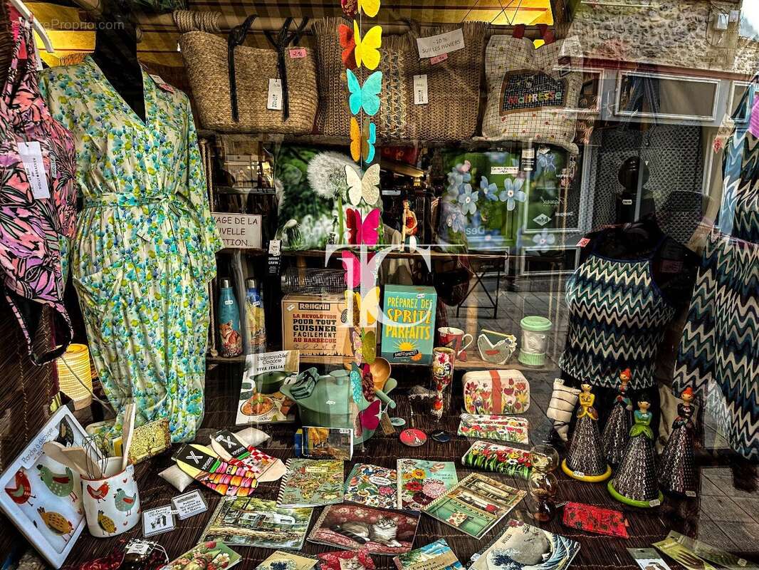 Commerce à SAINT-AMBROIX