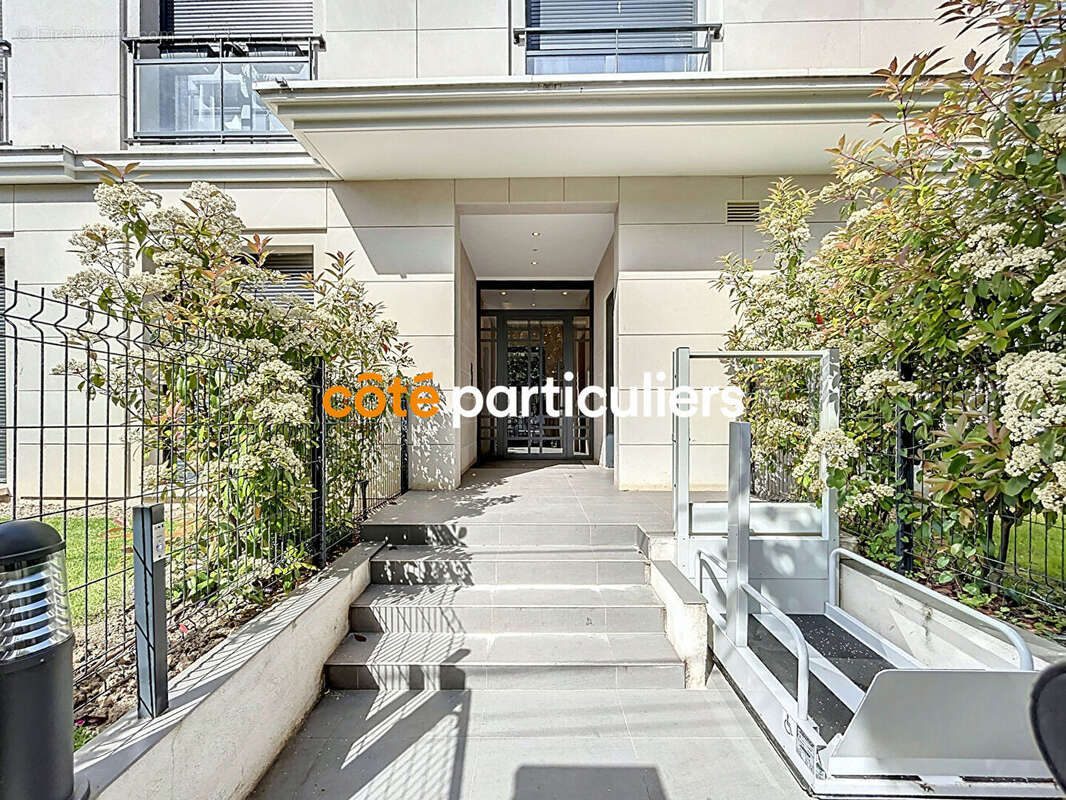 Appartement à SAINT-MAUR-DES-FOSSES
