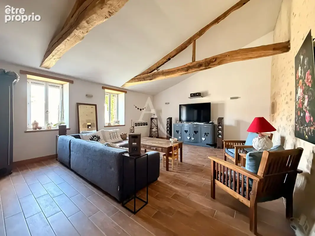 Aubigny les clouzeaux ancien logis + dependances a vendre - photo 2