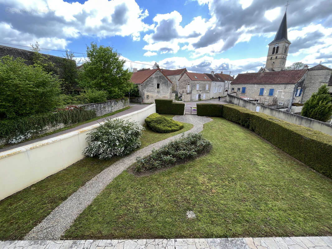 Maison à MONTBARD