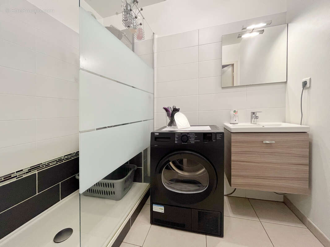 Appartement à SARROLA-CARCOPINO