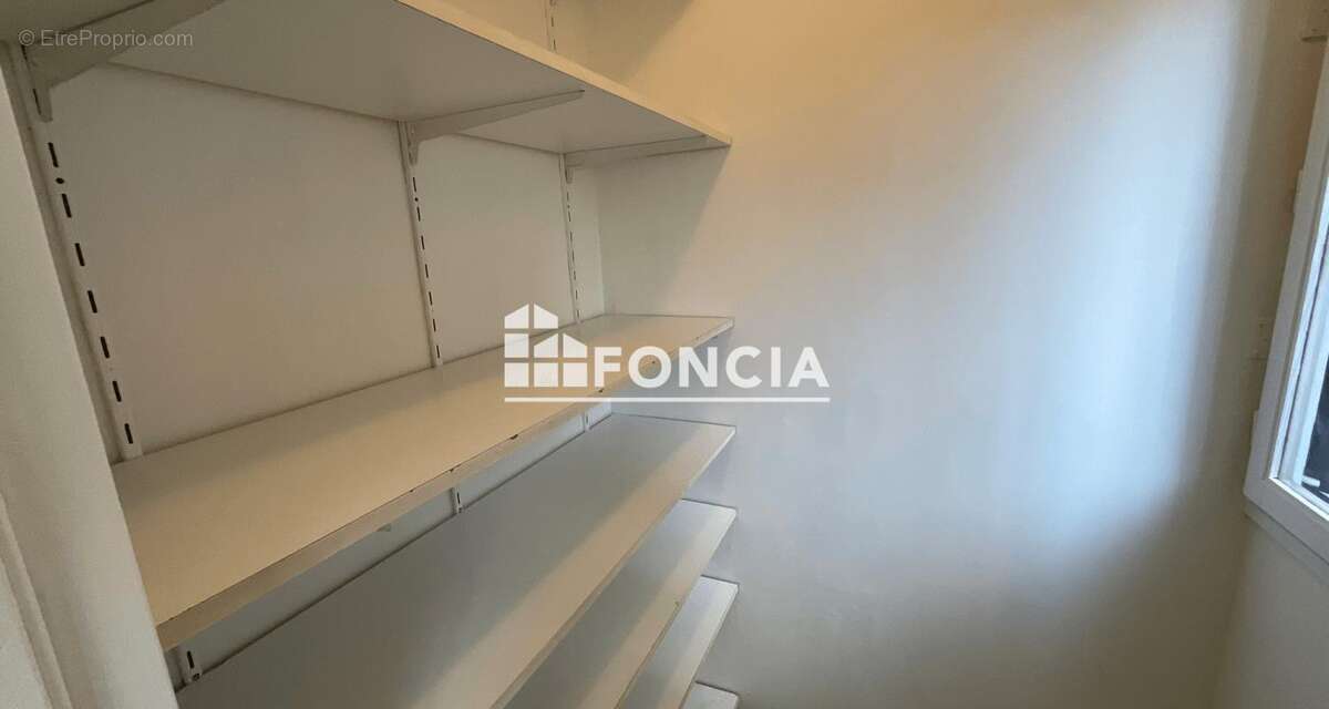 Appartement à CHILLY-MAZARIN